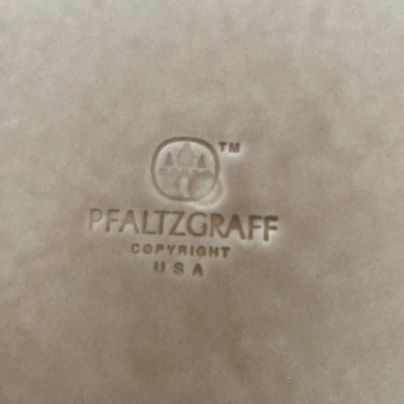 Pfaltzgraff Folk Art Dinner Plates - Picture 3 of 3